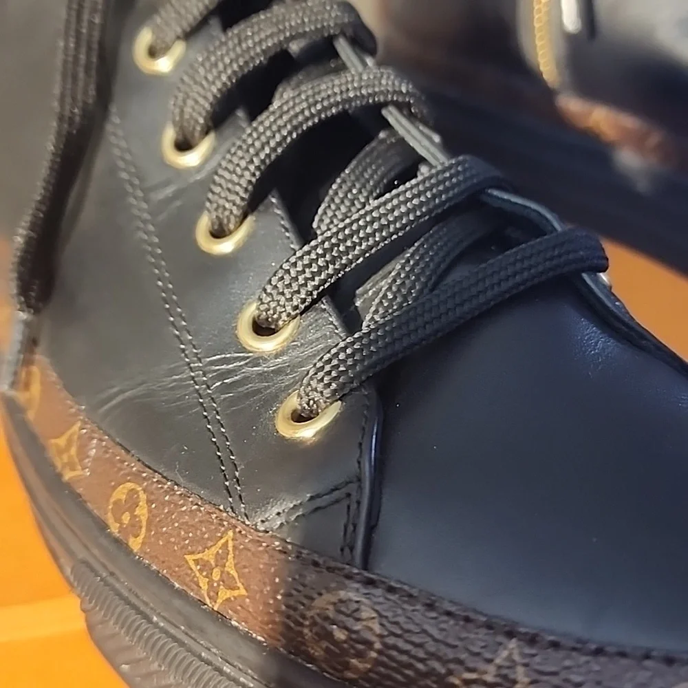 Louis Vuitton high top fashion tennis shoe. Authentic - Picture 15 of 16